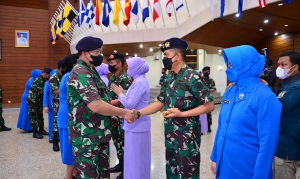 12 Pati TNI AL naik pangkat setingkat lebih tinggi. (Foto: Ist)