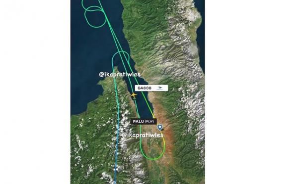 Pesawat Garuda Indonesia GA 608 tujuan Palu mengalami turbulensi. (Foto: Instagram @ikapratiwles)