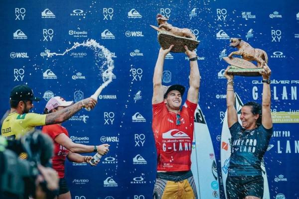 Liga Selancar Dunia WSL CT G-Land Pro 2022 (2) Para peselancara top merayakan kesuksesan Liga Selancar Dunia WSL CT G-Land Pro 2022 yang digelar di Banyuwangi, Jawa Timur. (Foto: Kemenparekraf)