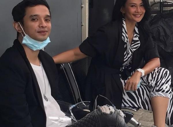 Onci Endith Deretan artis perempuan lebih tua dari pasangannya