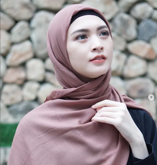 Screen Shot 2022 06 09 At 17 25 35 Artis Indigo Ngaku Bisa Lihat Makhluk Gaib. (foto: instagram)