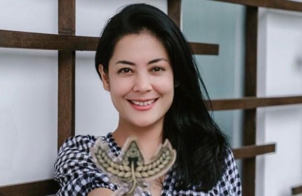 Artis ratu sinetron era 1990-an, Lulu Tobing. (Foto: IG)