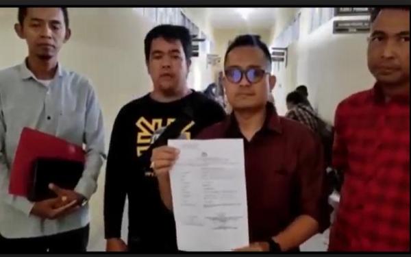 Oknum Kades Aniaya Wartawan, Pemicunya Ketahuan Kawin Lagi 