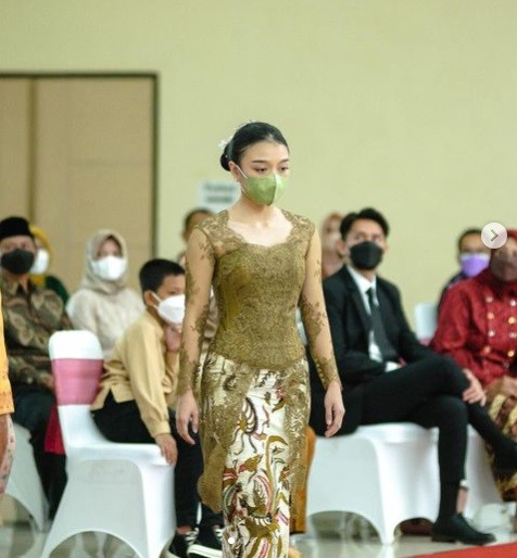 Pesona Bianca Alianajla calon menantu Meriam Bellina. (foto: instagram)