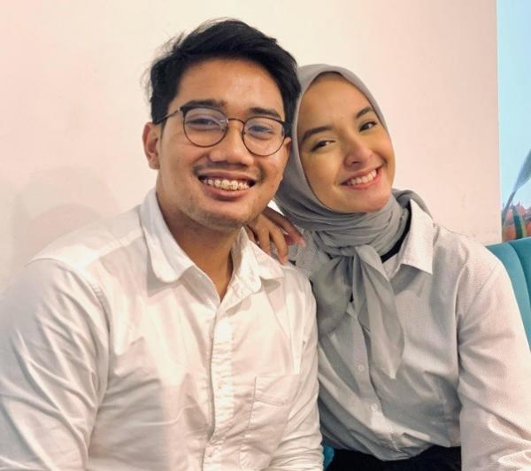 Nabila Eril2 Potret kenangan Nabila Ishma bersama sang kekasih, Emmeril Khan. (Foto: Instagram)