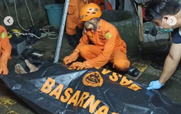 Jenazah korban jatuh ke sumur di Mengwi, Badung dievakuasi. (Foto: BASARNAS BALI)