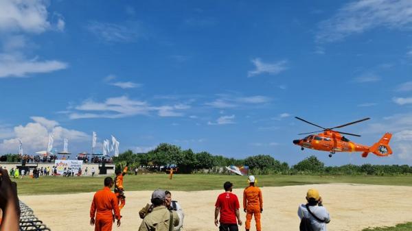 Pesawat Trike Jatuh di Pangandaran, Tim SAR Beraksi Selamatkan Pilot dan Co-Pilot