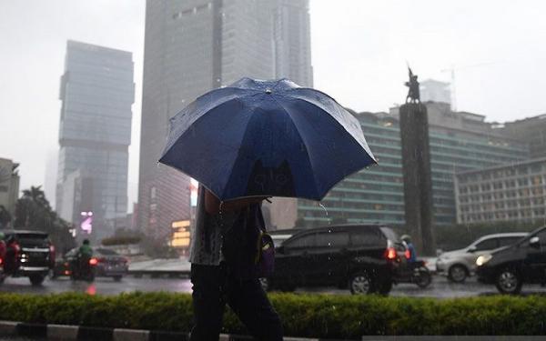  Waspada, Jakpus hingga Jaksel Berpotensi Diguyur Hujan Disertai Angin Kencang Hari Ini
