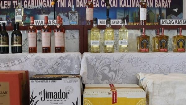 Ribuan Botol Miras Ilegal dari Malaysia Diselundupkan ke Pontianak, Nilainya Rp8,8 Miliar
