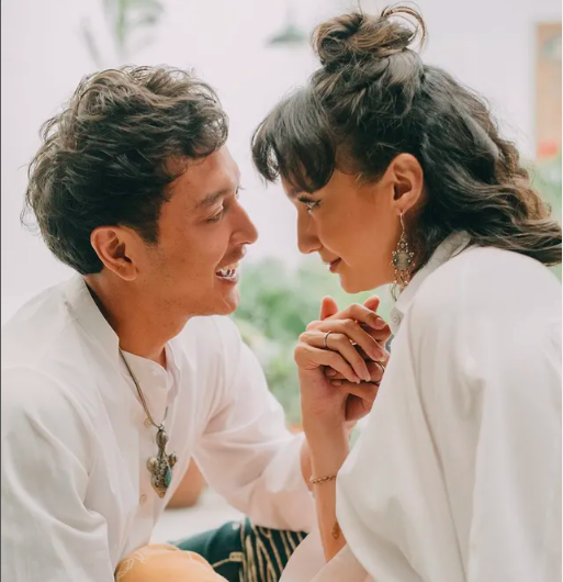 Artis Indonesia Menikah dengan Fans. (Foto: Instagram)