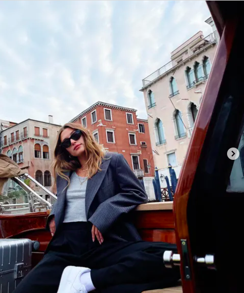 Screen Shot 2022 07 01 At 18 44 53 Fashion Casual untuk Nongkrong ala Artis Hollywood. (foto: Instagram)