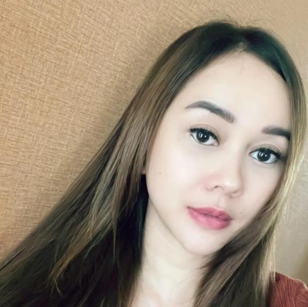 Artis Cantik yang Punya Nama Panggung Beda Jauh dengan Aslinya. (Foto: Instagram)