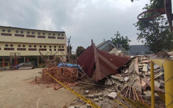 Polisi Periksa 3 Saksi terkait Bangunan Sekolah Ambruk di Palembang 