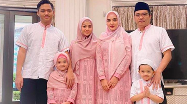 Screen Shot 2022 07 03 At 08 15 11 Deretan Musisi Turunkan Bakat Musik ke Anak. (Foto: instagram)