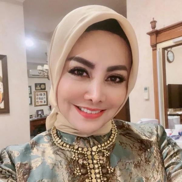 Artis Cantik Menjanda Lebih dari 9 Tahun (foto: instagram)