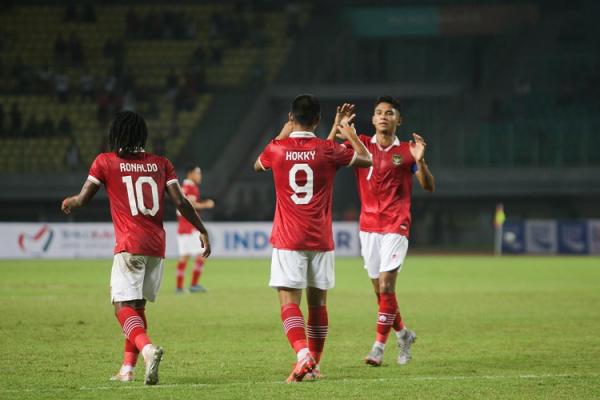 Timnas Indonesia unggul 6-0 di babak pertama. (foto: MPI/Aldi)