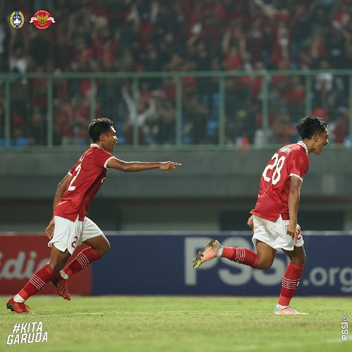 Timnas Indonesia U-19 menang besar 5-1 atas Filipina U-19 di laga lanjutan penyisihan Grup A Piala AFF U-19 2022. Striker Rabbani Tasnim Siddiq jadi bintang. (foto: PSSI).