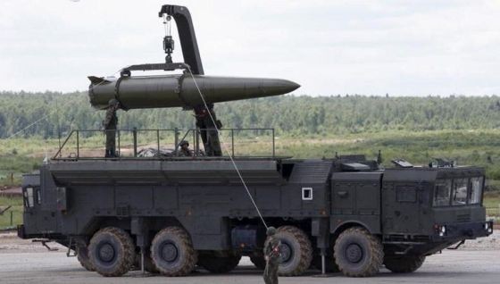 Rusia Pasok Belarusia dengan Sistem Pertahanan Udara S-400 dan Sistem Rudal Iskander