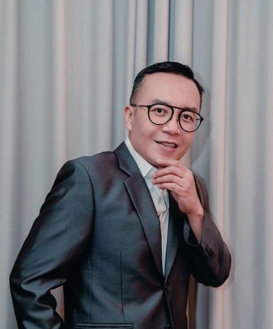 Musisi Ari Lasso dalam video di Instagramnya menyampaikan kekecewaannya karena ditinggal pesawat Batir Air dari Singapura pada, Rabu (19/10/2022). (Foto: Instagram @ari_lasso)