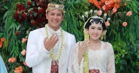 Pernikahan Artis Disiarkan Live di TV. (foto: Instagram)