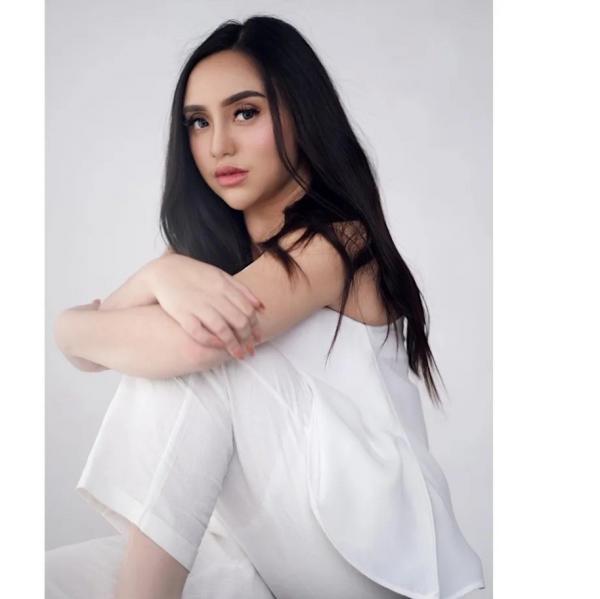 Seleb Indonesia yang Menikah Muda Berakhir Cerai. (Foto: instagram)