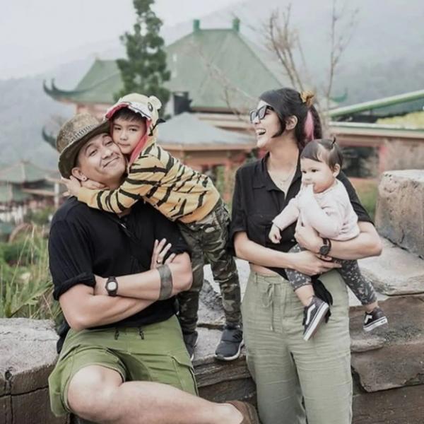 Pasangan Artis FTV yang Cinlok. (Foto: instagram)