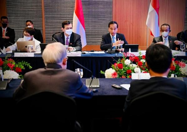 Bertemu CEO Perusahaan Korea Selatan, Jokowi: Kalau Ada Masalah Sampaikan ke Saya