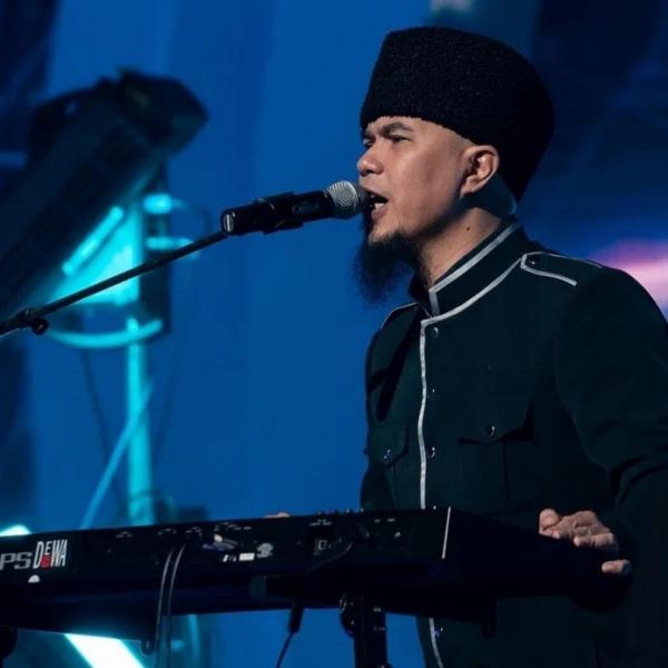 Artis yang Pernah Dijerat UU ITE. (foto: instagram)