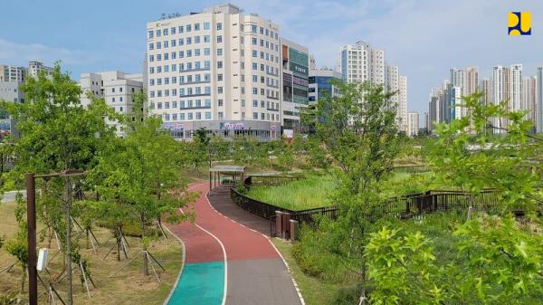 Menteri PUPR Basuki Hadimuljono turut mendampingi Presiden Jokowi ke Korea Selatan. Selain itu, Basuki juga melihat kota-kota berbasis smart city. (Foto: Dok. Kementerian PUPR)