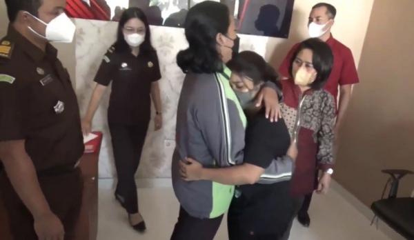 Restorative justice pelaku pencurian di Kejari Gianyar. (Foto: iNewsTV/Ketut Catur)