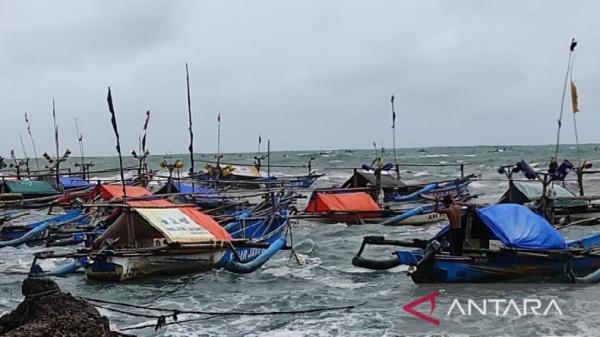 5 Alat Pendeteksi Tsunami Rusak, Warga Pesisir Selatan Cianjur Diminta Waspada