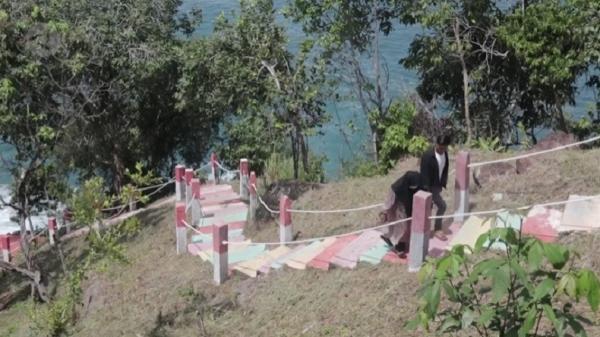 wisata di Tapak Tuan, Aceh Selatan. (Foto: Antara).