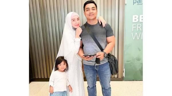 Indri Giana Deretan artis cantik dinikahi uztadz. (Foto: Instagram)