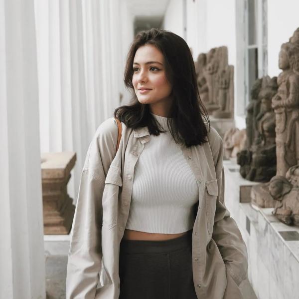 Screenshot 20220807 122343 Instagram Artis Cantik yang Punya Lesung Pipi. (Foto: instagram)