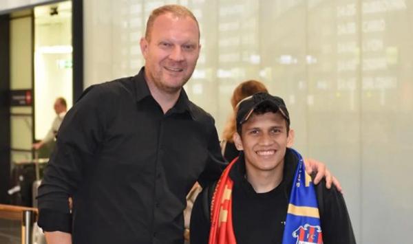 Egy Maulana Vikri Egy Maulana Vikri resmi lanjutkan karier di Eropa. Bintang Timnas Indonesia itu gabung Klub Slovakia FC Zlate Moravce. (Foto: Instagram/fcvionzlatemoravce)