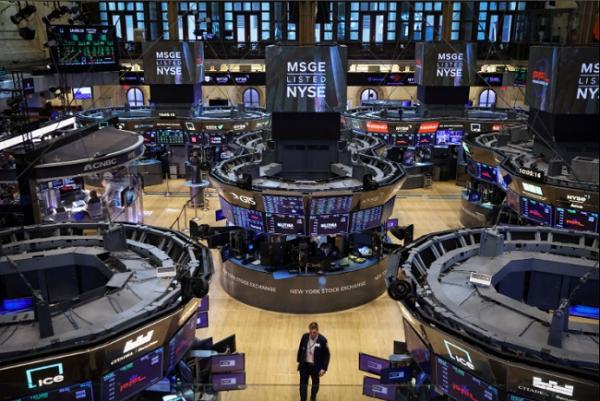  Wall Street Ditutup Menguat Imbas Turunnya Data Inflasi AS