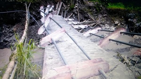  Jembatan Penghubung Putus Diterjang Banjir, Warga Satu Dusun di Banjarnegara Terisolir