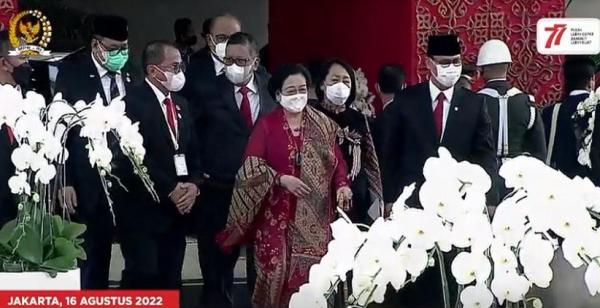 Megawati Gaya pejabat negara menghadiri sidang tahunan MPR/DPR/DPD. (Foto: istimemewa)