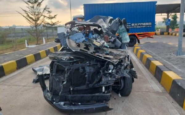 Mobil Hermanto Dardak2