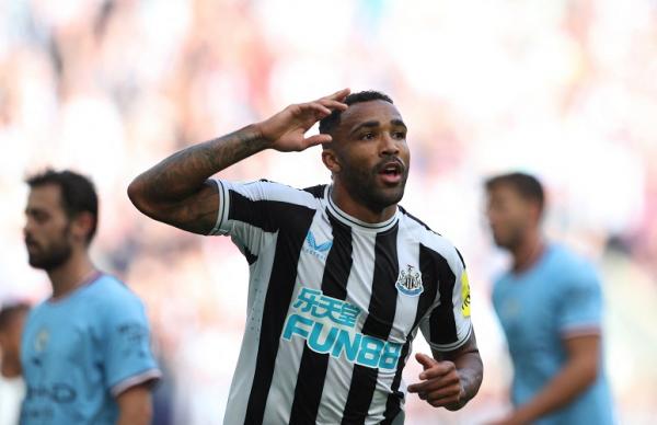 Callum Wilson Striker Newcastle United, Callum Wilson merayakan gol ke gawang Manchester City pada laga Liga Inggris 2022/2023 di Stadion St James Park, Minggu (21/8/2022). (Foto: REUTERS)