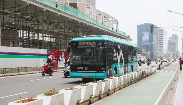 10.000 Armada Transjakarta Menjadi Bus Listrik - Bagian 3