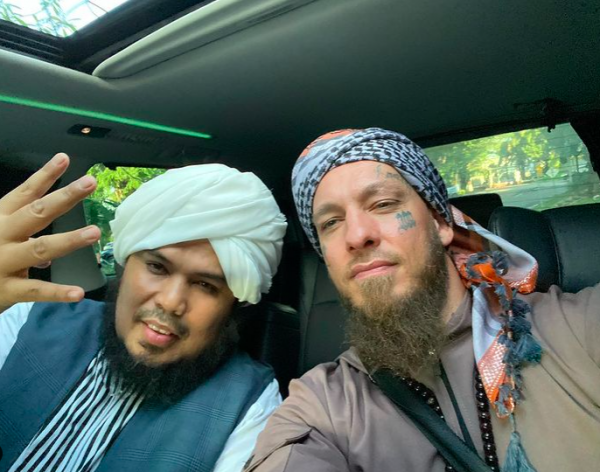 Artis Memilih Jadi Pendakwah. (foto: Instagram)