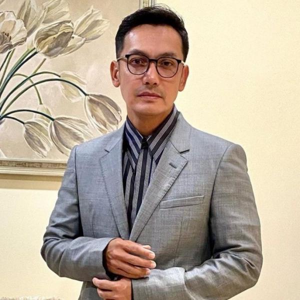Aktor Pria Indonesia yang Tetap Memesona di Usia 40-an. (Foto: instagram)