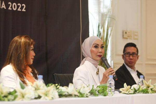 Mrs Worldwide Indonesia 3 Jumpa Pers Beauty pageant Mrs Worldwide Indonesia 2022. (FOTO: MPI/Aldhi Chandra)