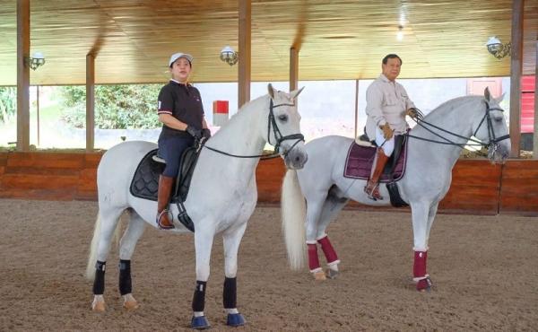 Puan Dan Prabowo Berkuda 2