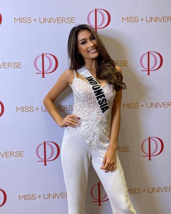 Profil Frederika Alexis Cull (Foto: Instagram/Frederika Alexis Cull)