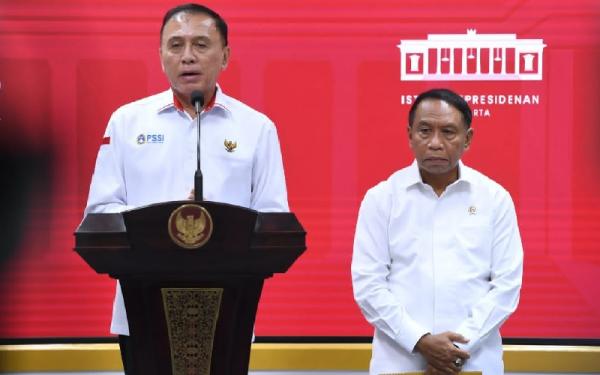 KETUM PSSI IWAN BULE Ketum PSSI Mochamad Iriawan bersama Menpora Zainudin Amali memberikan keterangan pers seusai ratas tentang persiapan Piala Dunia FIFA U20 di Istana Kepresidenan Jakarta. (FOTO: ISTIMEWA)