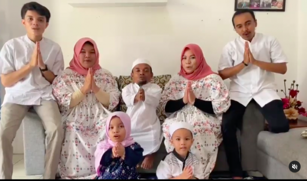 Screen Shot 2022 09 10 At 07 23 25 Artis Rumahnya di Gang. (Foto: YouTube)