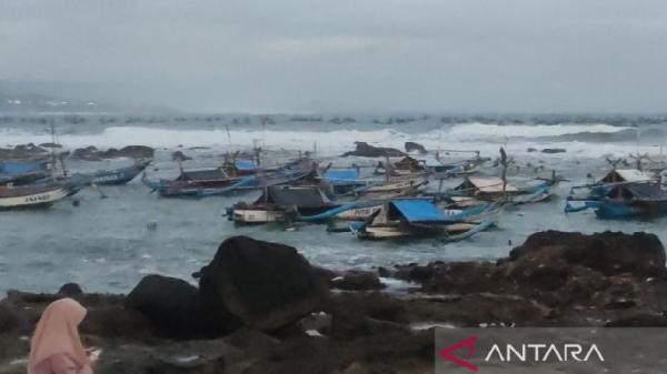 Nelayan Pantai Selatan Cianjur Berharap Bantuan Selama Tak Melaut akibat Cuaca Ekstrem