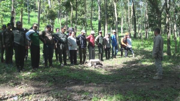 Tim SAR gabungan menggelar apel pencarian korban. (istimewa).